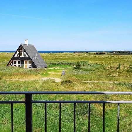 Three-bedroom Holiday In 1 別荘 Pandrup