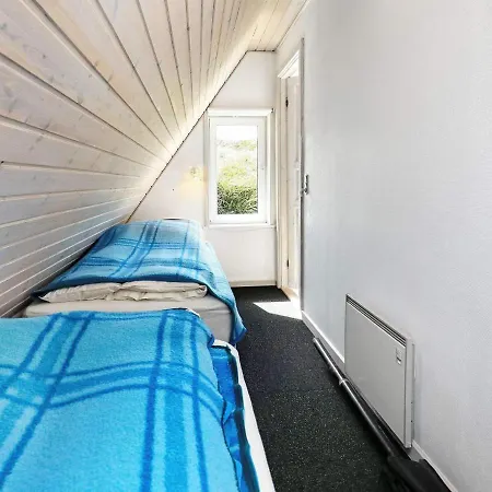 別荘 Three-bedroom Holiday In 1