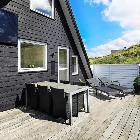 別荘 Three-bedroom Holiday In 1