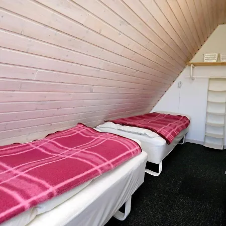 別荘 Three-bedroom Holiday In 1